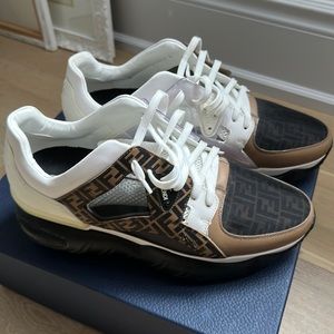 Zucca FF Logo Printed Sneakers